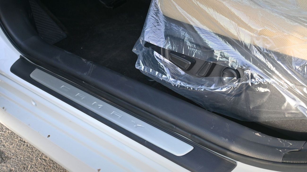 Toyota Camry Toyota Camry -LE- 2.5L Hybrid AT Panorama Full option