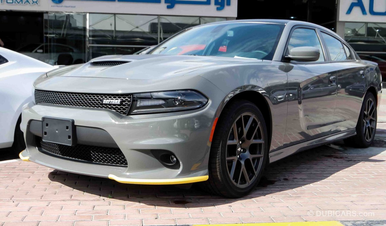 دودج تشارجر Daytona R/T RWD 5.7L V8 HEMI