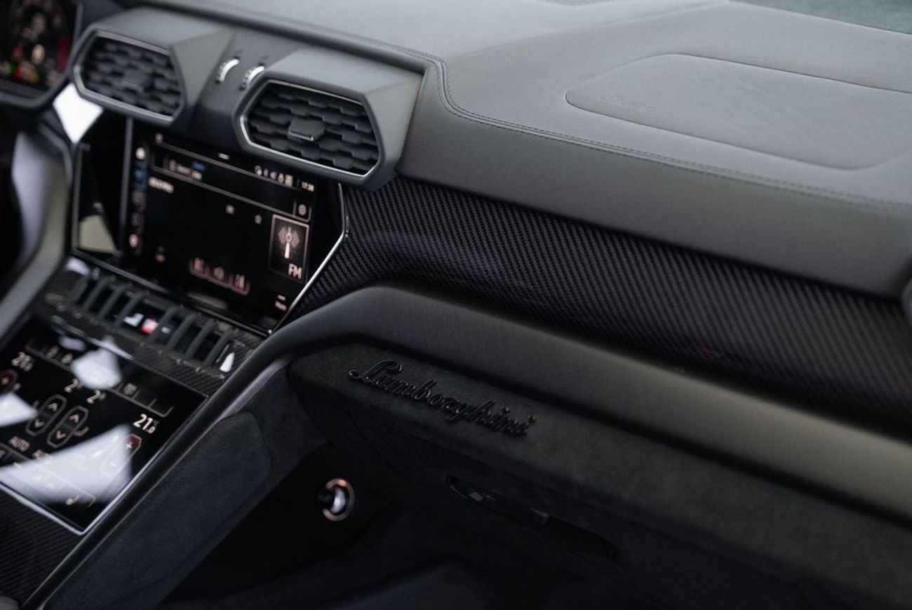 لامبورغيني اوروس 4.0T V8 Performante