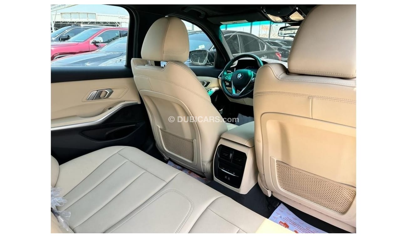 بي أم دبليو 330i اكسكلوسيف