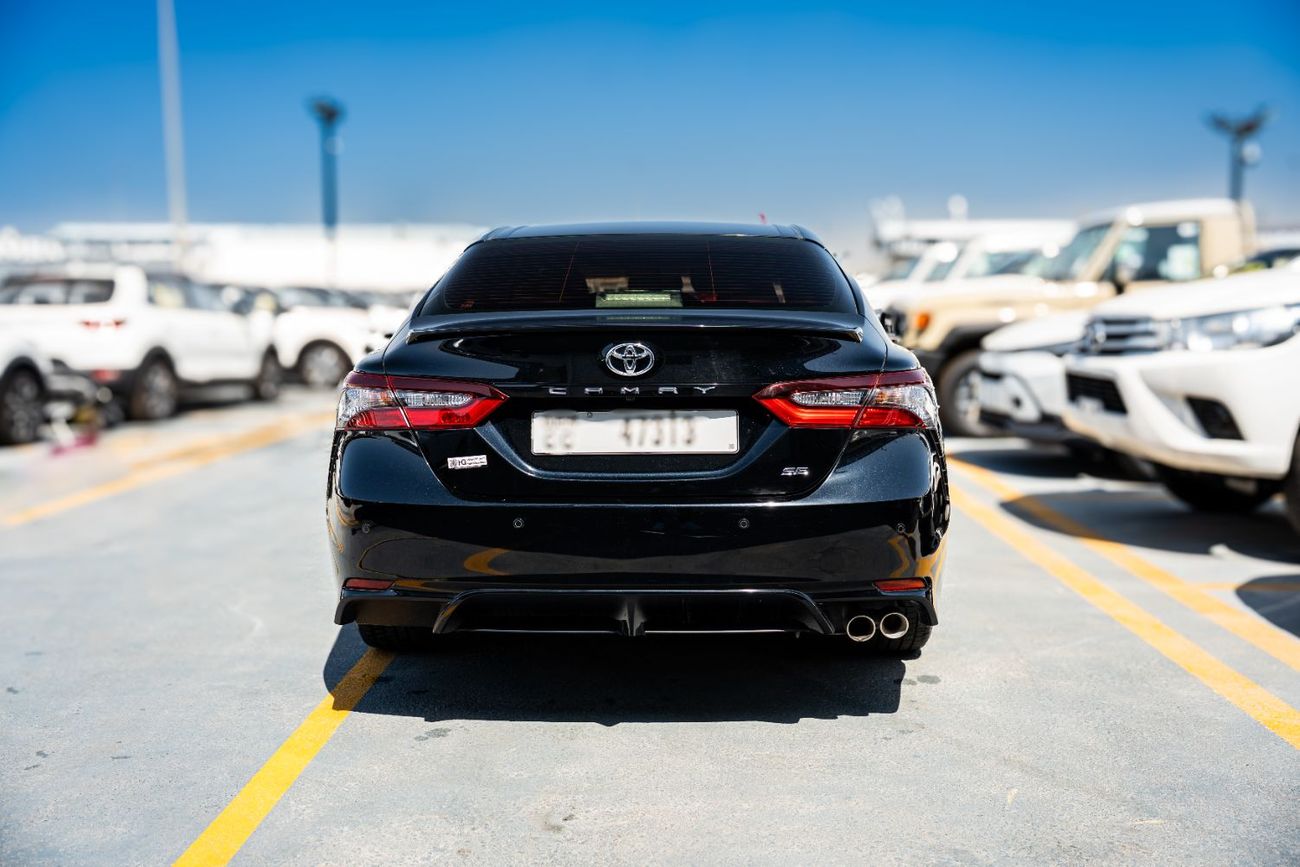 Toyota Camry Toyota Camry SE 2.5L (2023) The 2023 Toyota Camry SE is a popular midsize sedan known for its reliab