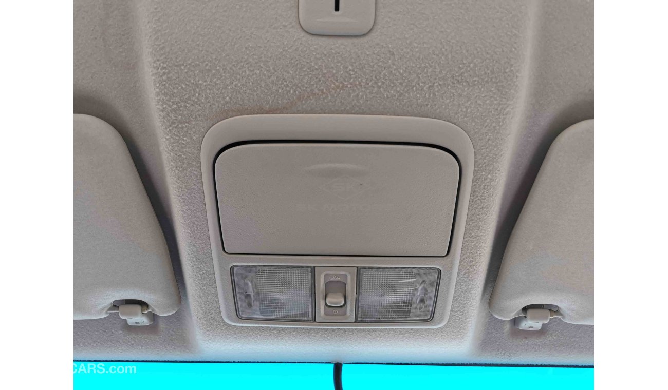 ميتسوبيشي باجيرو 3.5L V6 Petrol, 17" Rims, Air Recirculation Control, Fabric Seats, CD-USB, Power Locks (CODE # 7878)