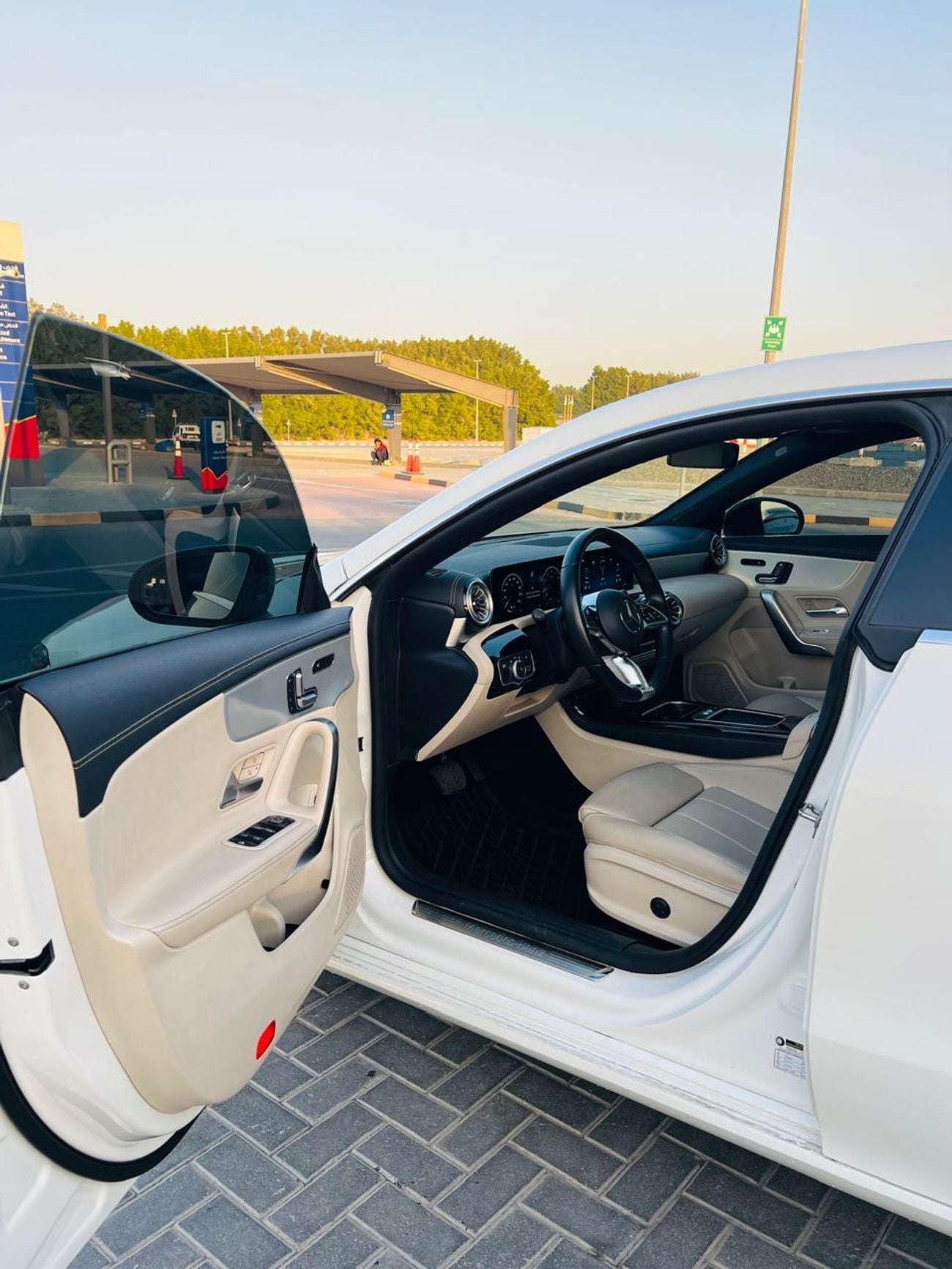 Mercedes-Benz CLA 250 Premium + 2.0L