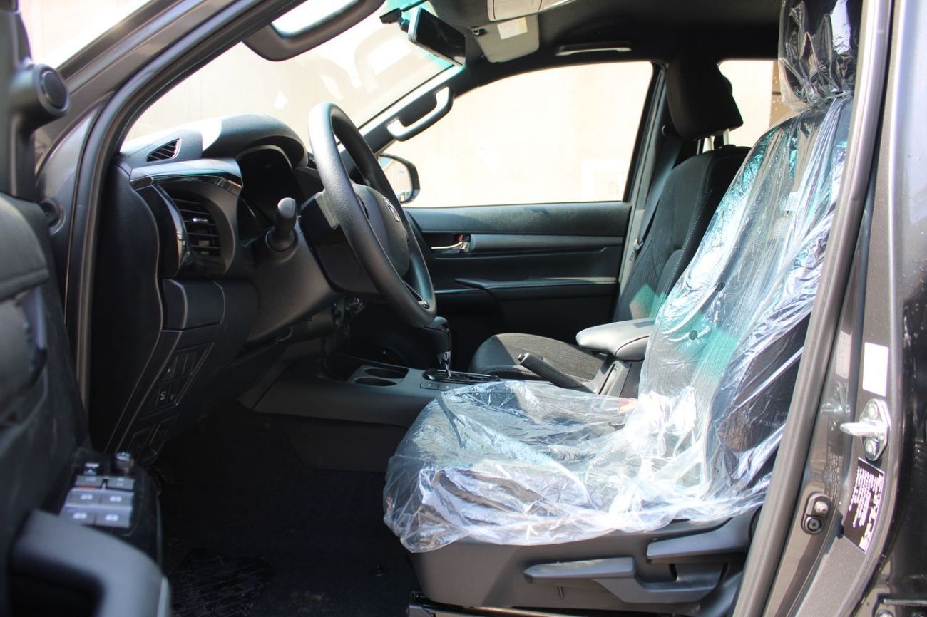 Toyota Hilux 4.0L V6 Adventure With Air Composer ( Ready Stock )