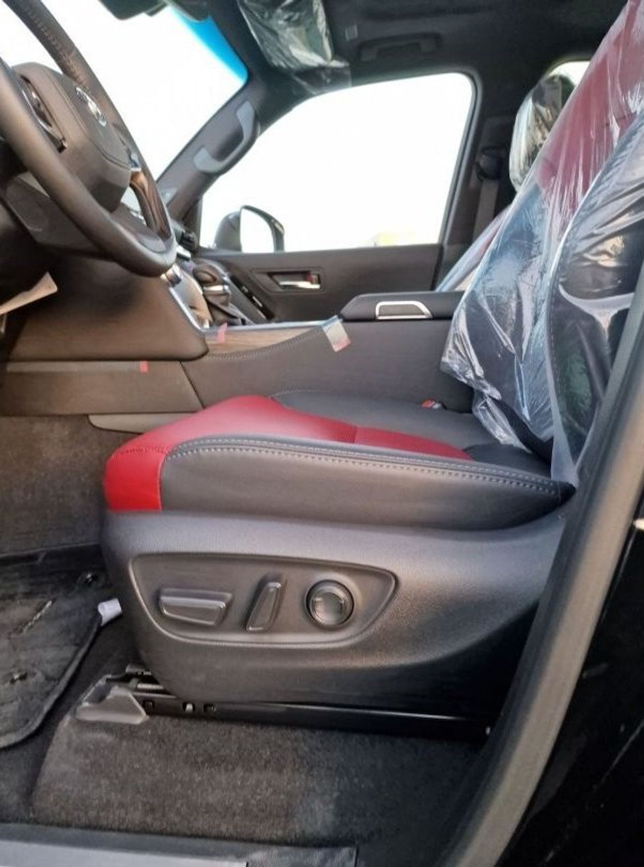 Toyota Land Cruiser VXR 3.5L DIESEL FULL OPTION