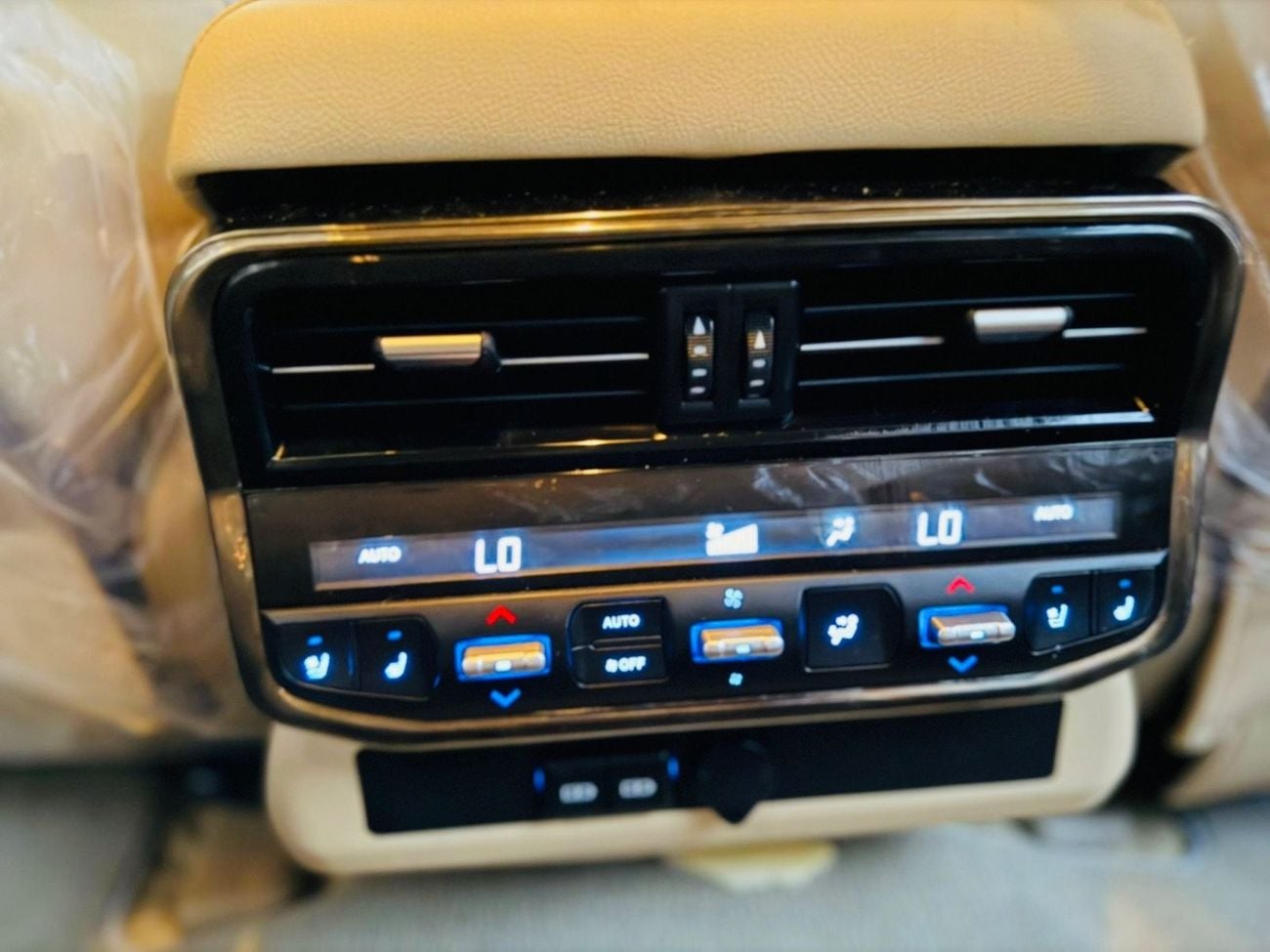 تويوتا لاند كروزر GXR 4.0L (271 HP) 4WD