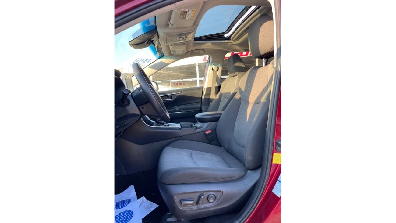 Toyota RAV4 2021 TOYOTA RAV4 XLE HYBRID 4x4 FULL OPTIONS IMPORTED FROM USA