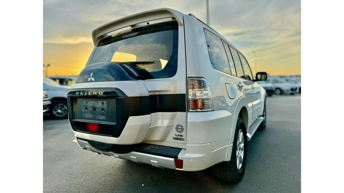 ميتسوبيشي باجيرو GLS