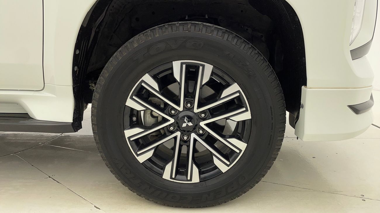 ميتسوبيشي مونتيرو سبورت GLS M/L PRIME EDITION 3 | بدون دفعة مقدمة | اختبار القيادة في المنزل