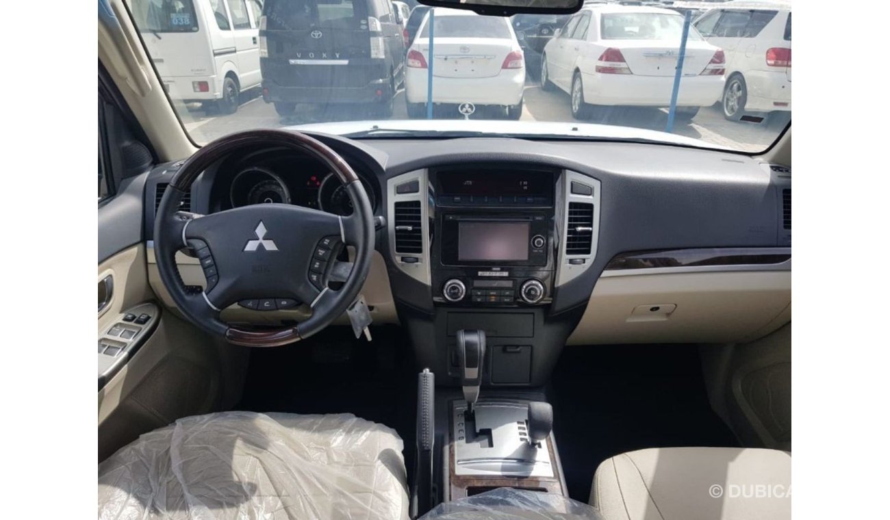 Mitsubishi Pajero MITSUBISHI PAJERA 2017