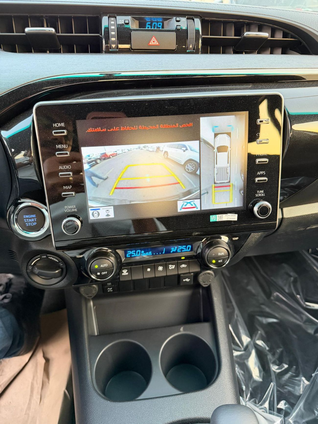 تويوتا هيلوكس DC 4.0L PETROL ADVENTURE AUTOMATIC TRANSMISSION ( FOR RE EXPORT ONLY )