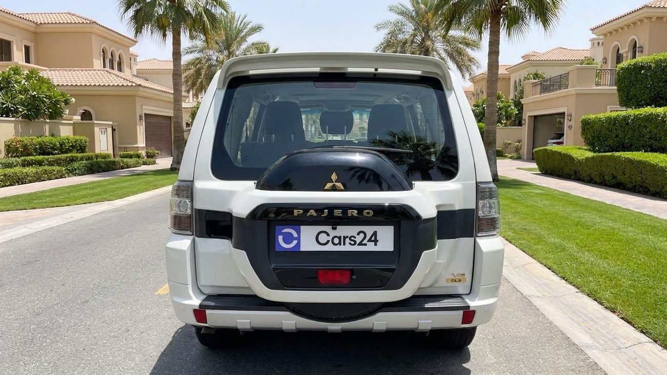 ميتسوبيشي باجيرو كارس24 هي سوق ضخم للسيارات المستعملة موثوق ومضمون ٪كارس24 هي سوق ضخم للسيارات المستعملة موثوق ومضمون