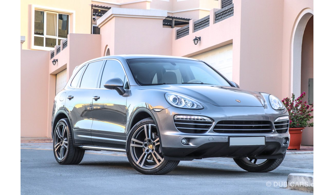 Porsche Cayenne V6 2014 GCC under Warranty with Zero downpayment.