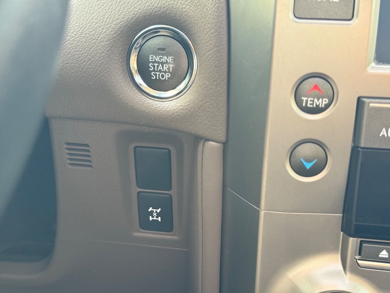 Lexus GX460 2017 Prestige 4.6L LIMITED FULL OPTION GCC