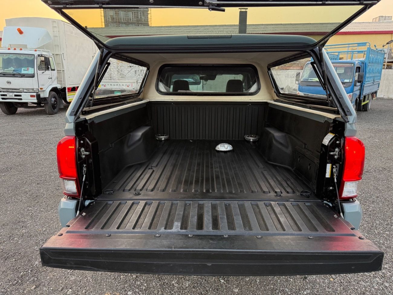 Toyota Tacoma 2020 V4 2 DOOR MONSTER USA SPEC