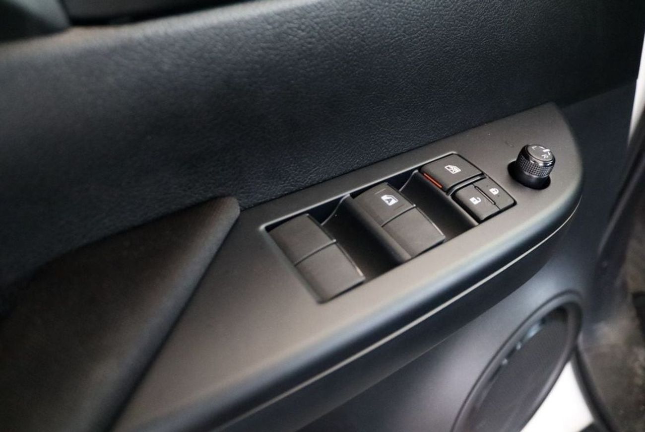 تويوتا هيلوكس 2025 TOYOTA HILUX 2.7 4X4 AUTOMATIC **EXPORT ONLY**التصدير فقط خارج الخليج**