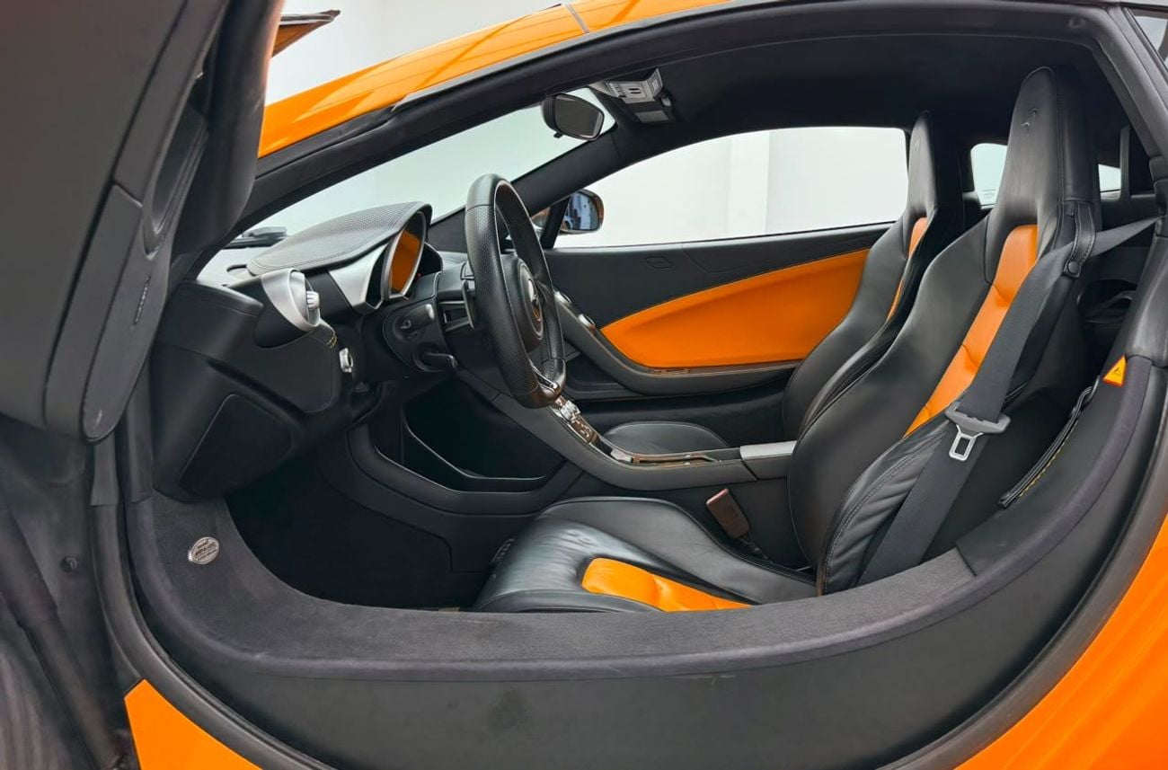 مكلارين MP4-12C STANDARD 2013 McLaren MP4-12C, Full McLaren and Dragon Racing Service History, GCC Specs