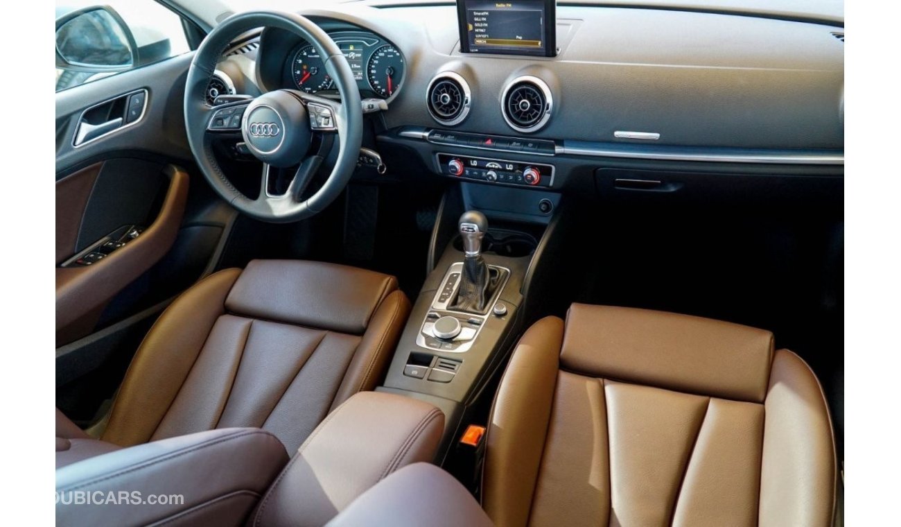 أودي A3 30 TFSI بايسيك