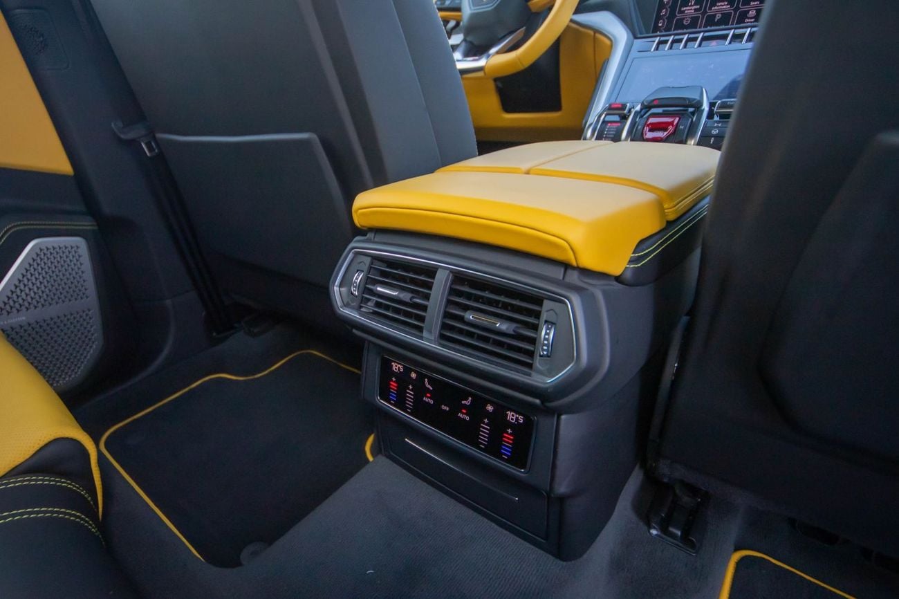 Lamborghini Urus STD 4.0T V8