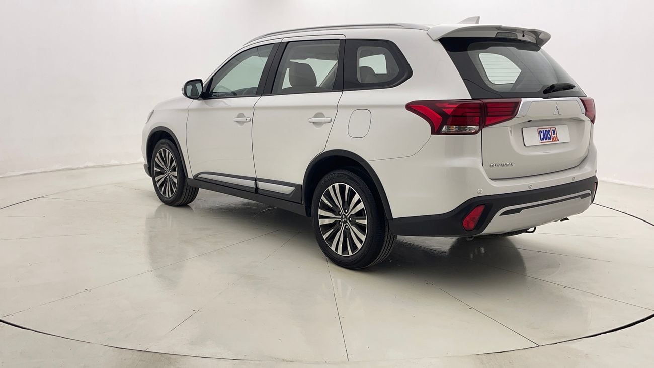 ميتسوبيشي آوتلاندر GLX MID LINE 2.5 | بدون دفعة مقدمة | اختبار القيادة في المنزل