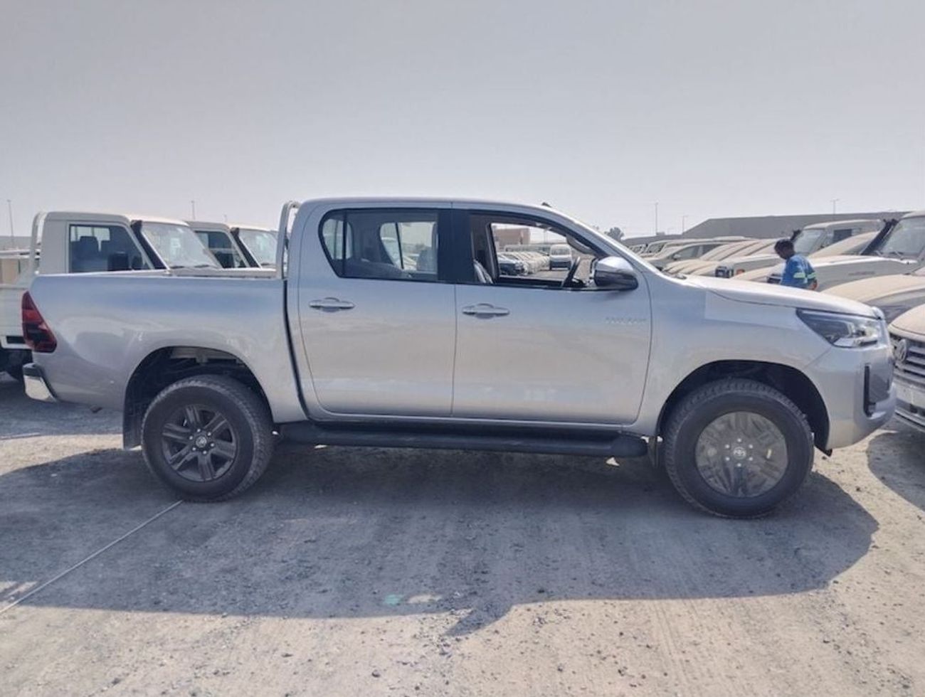 Toyota Hilux TOYOTA HILUX DOUBLE CAB FULL AUTO DIESEL 2.4L G4
