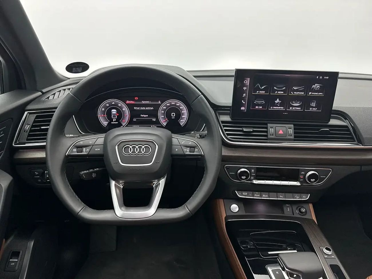 Audi Q5 45 TFSI quattro Sport Style & Technology Selection 2.0L Advanced 45 TFSI quattro 249hp (Ref# 106957)