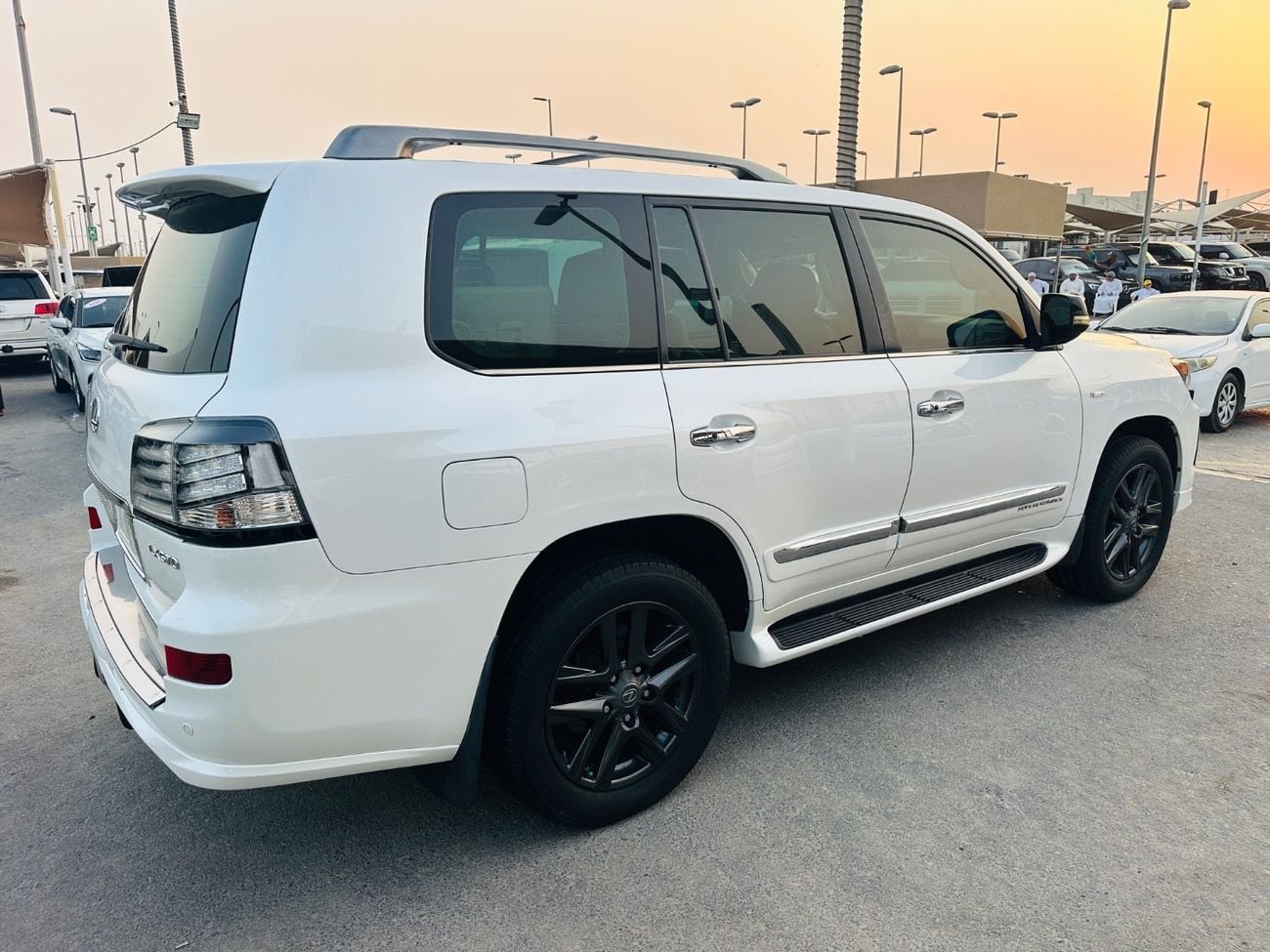 Lexus LX570 NAVIGATION SPORT
