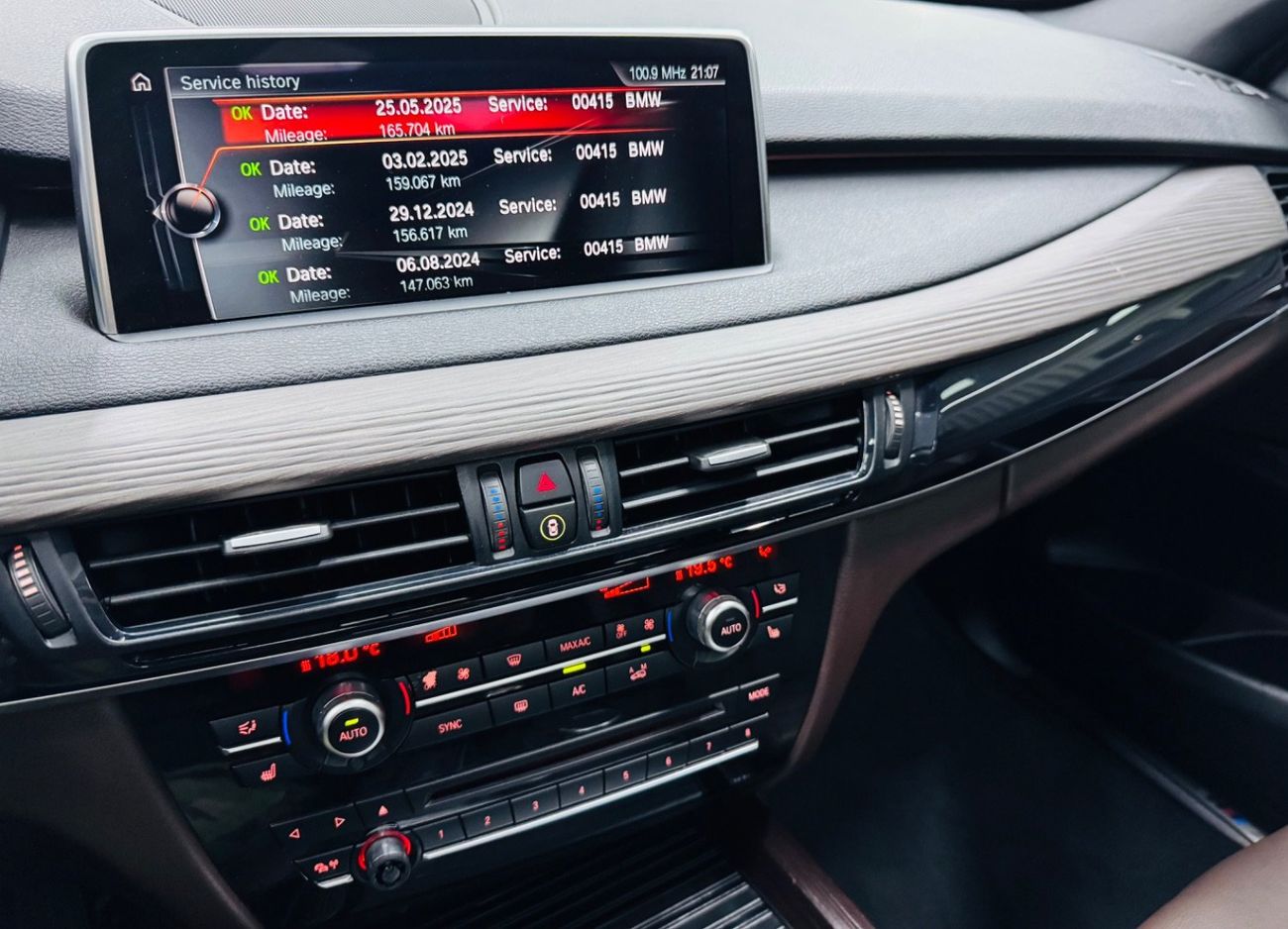 بي أم دبليو X5 GCC .. FSH .. M kit .. Perfect Condition .. V6 .. Top Range