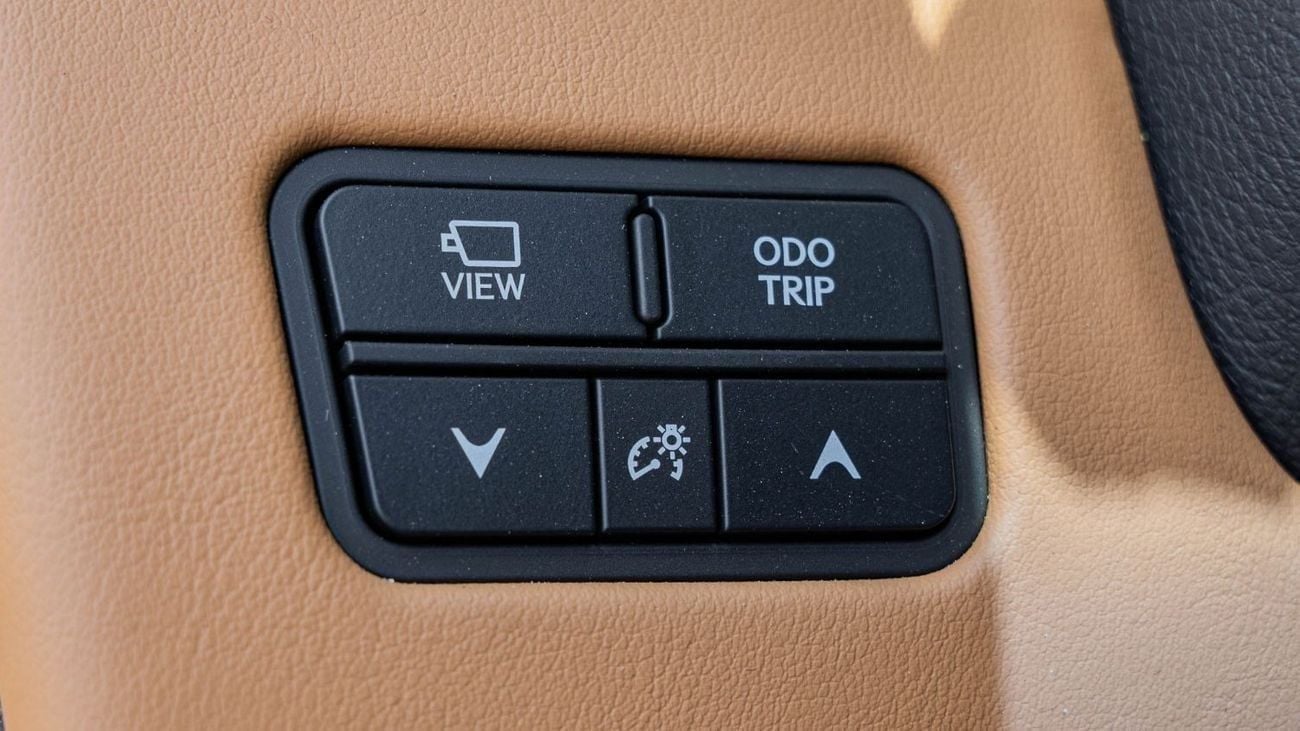 Lexus LX600 2026 Lexus LX600 Signature 3.5L AT Petrol (Black-Tan) /w Wood Accent