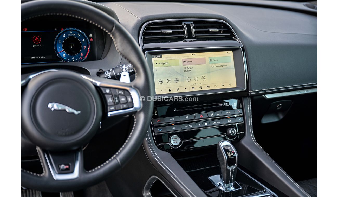 جاكوار F بيس SVR  | 5,579 P.M  | 0% Downpayment | Excellent Condition!