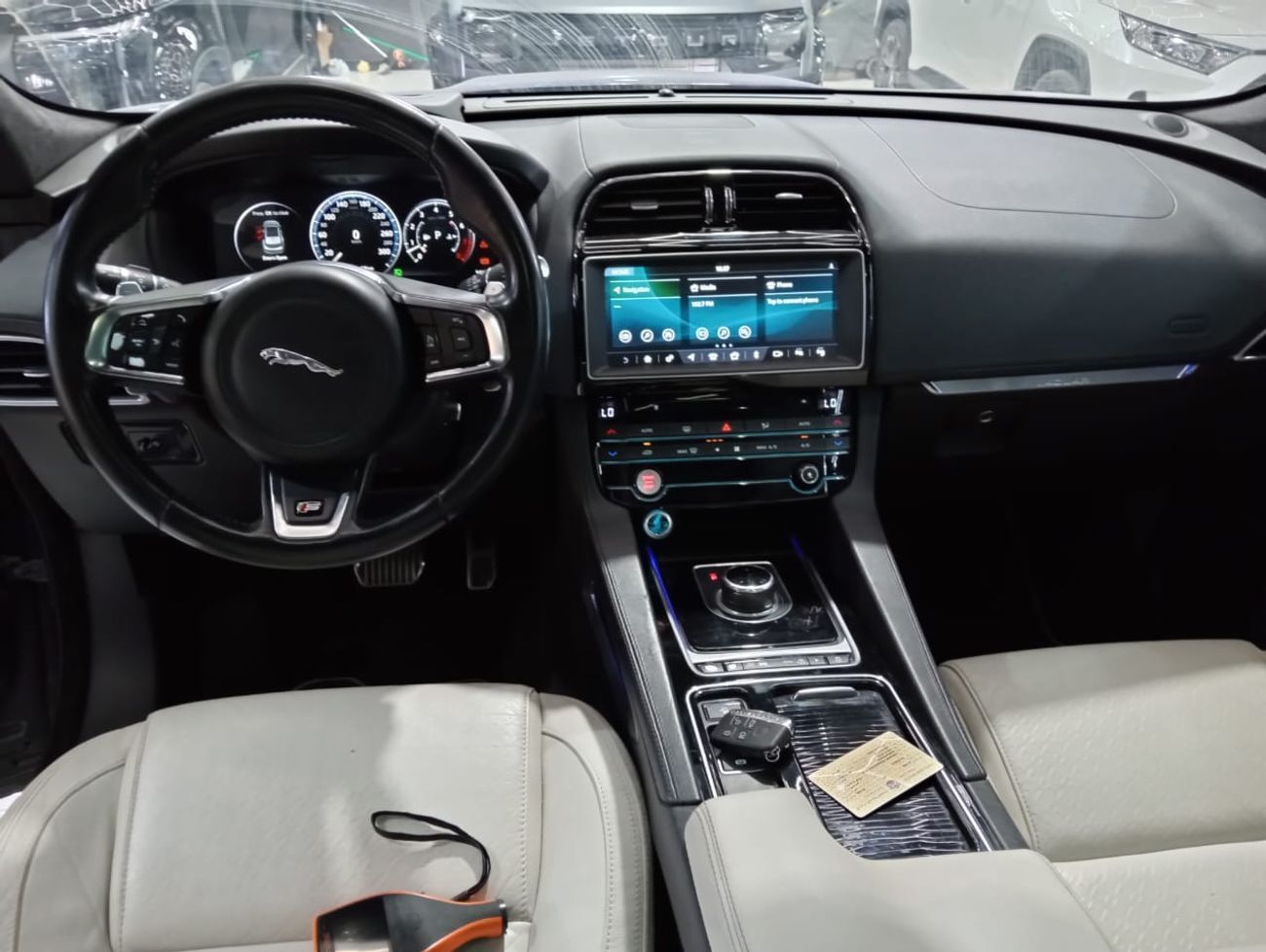 Jaguar F Pace R-Dynamic S 3.0L Jaguar F-Pace S R-Dynamic 2017 AWD | GCC Specs | Perfect Condition