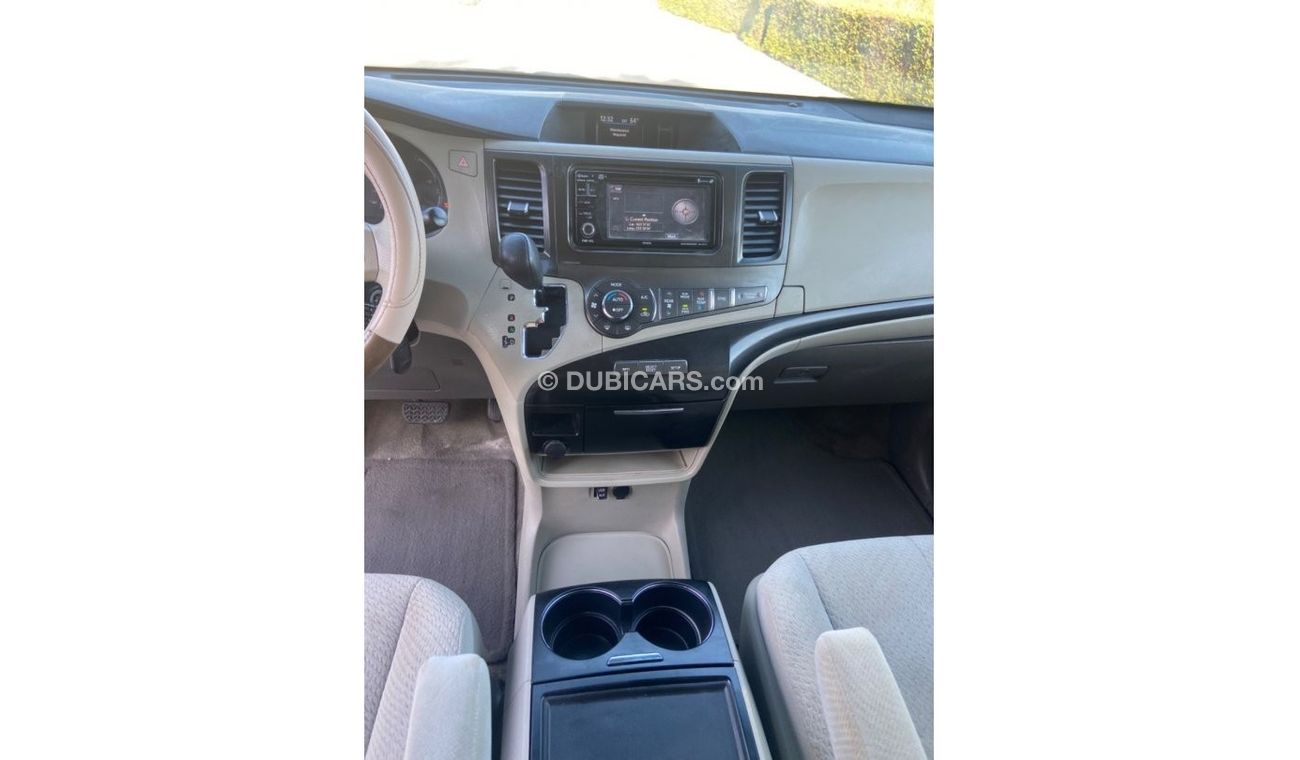 Toyota Sienna Toyota Sienna model 2013  USA very celen I car km 147,459 price 33 ,000 m00971527887500