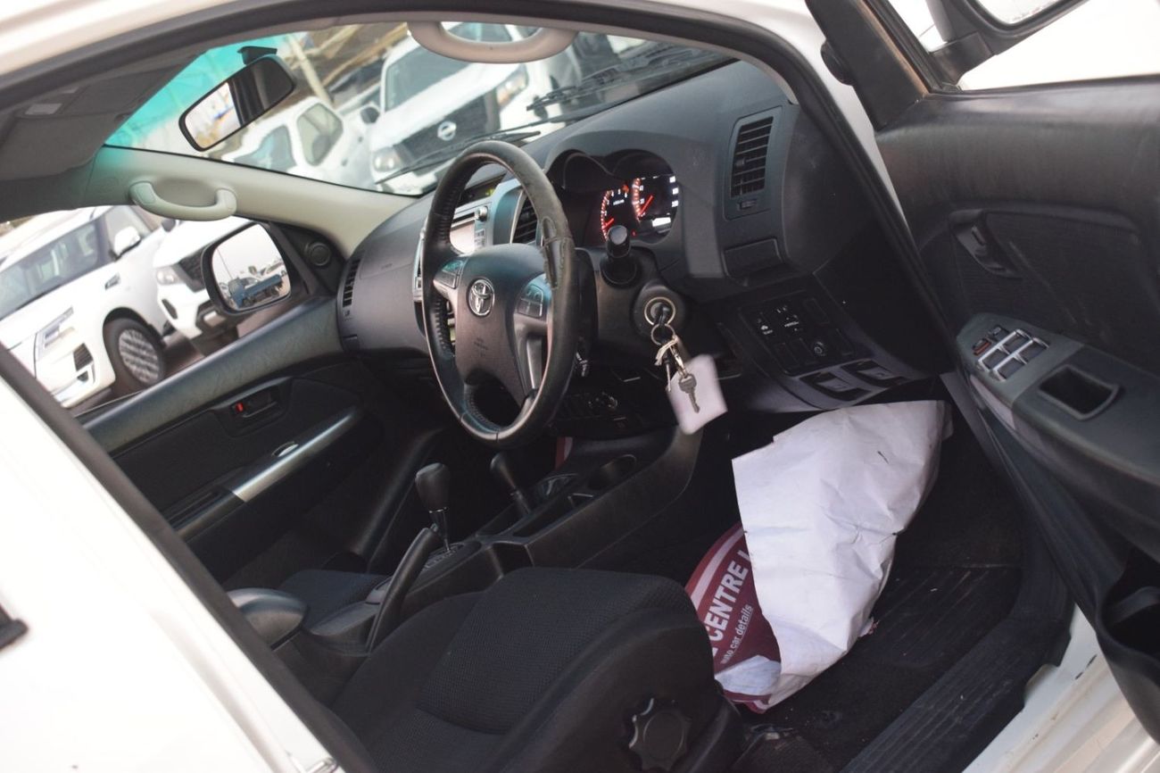 تويوتا هيلوكس 2014 TOYOTA HILUX SR5 D4D