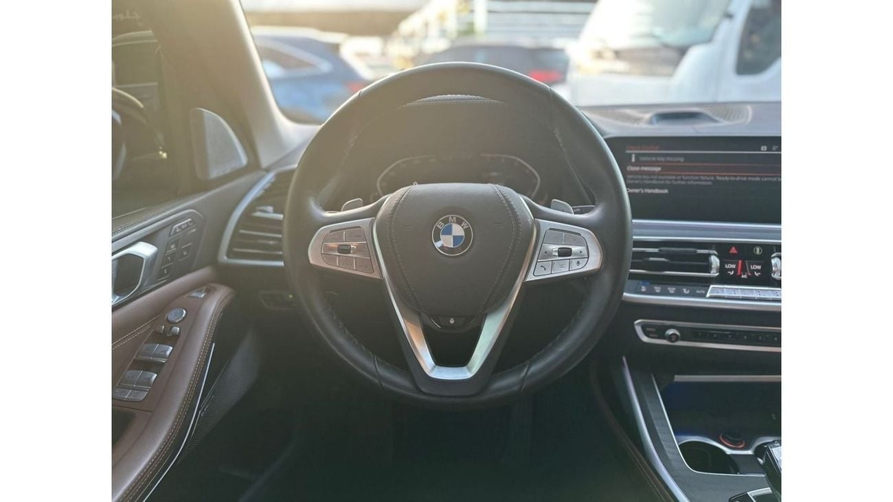 BMW X7 xDrive40i Masterclass UAE 50th Anniversary Edition BMW X7 2022 KOREA SPECS