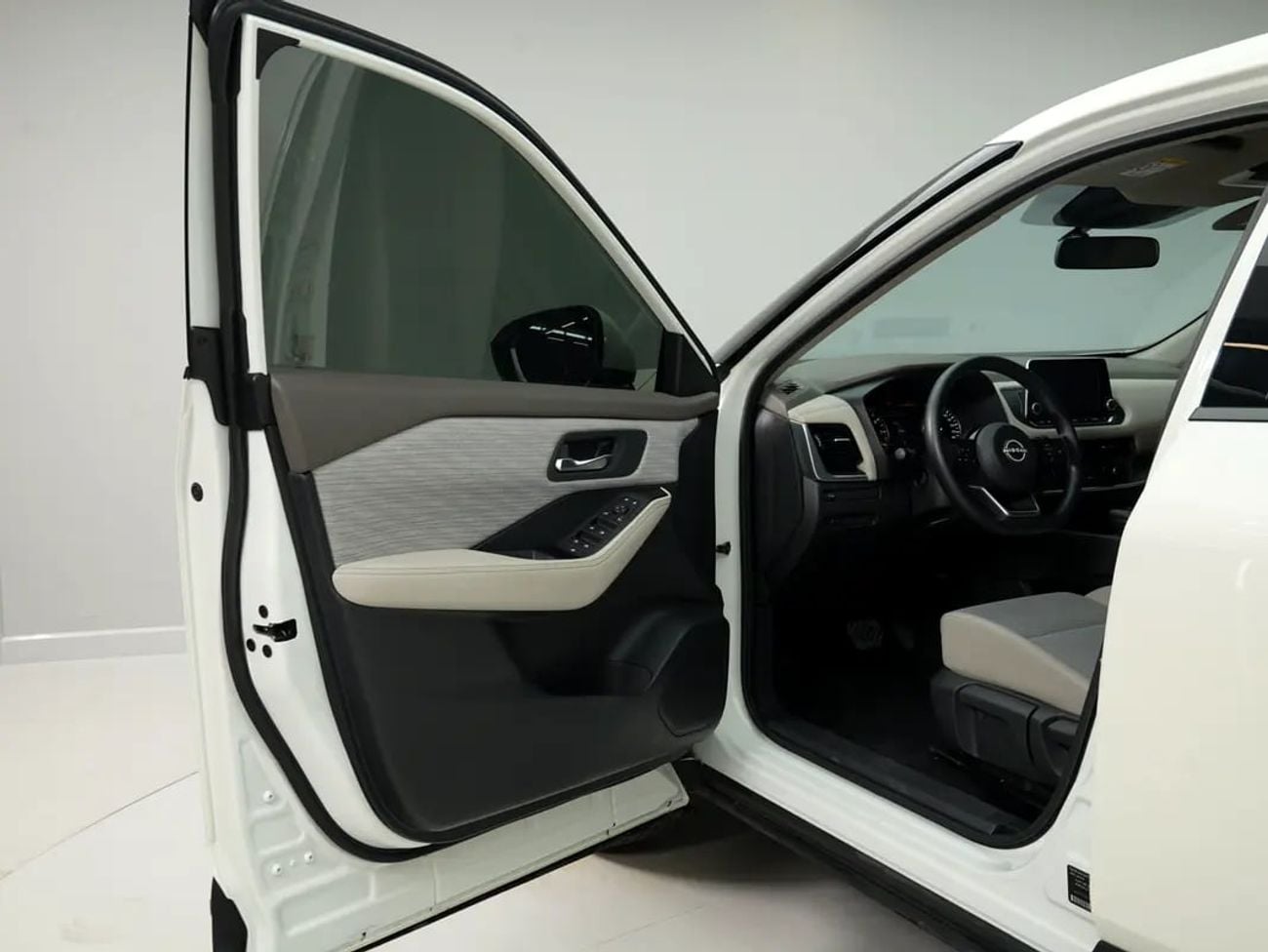 نيسان إكس تريل S GCC Specs LOW MILEAGE | in Perfect condition