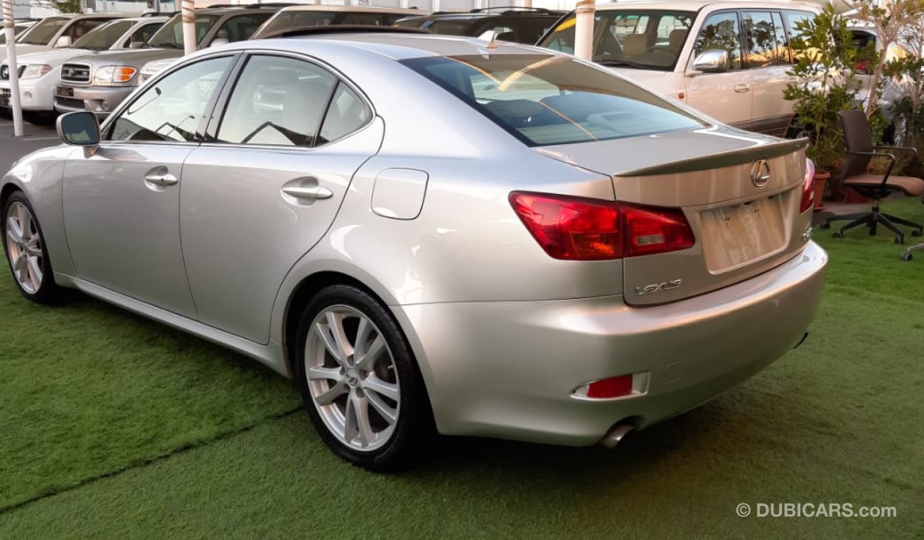 Lexus IS250 Ward - wood - fingerprint - cruise control - rear wing - hatch - leather - wheels in excellent condi