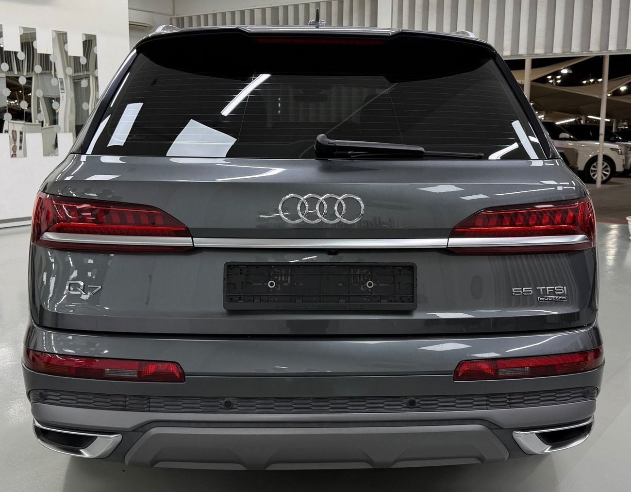 أودي Q7 55 TFSI S-LINE LUXURY 55 TFSI quattro S-Line 3.0L