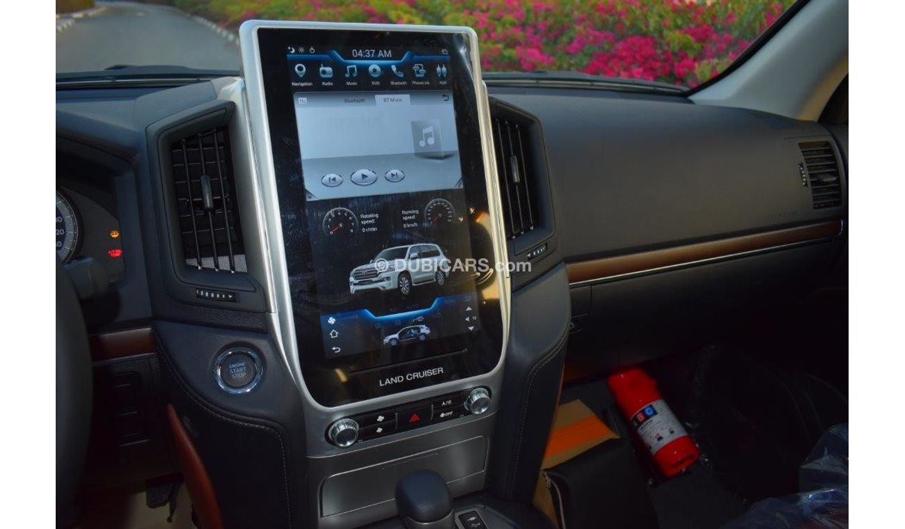 Toyota Land Cruiser 200 GXR 4.6L V8 PETROL WITH AERO KIT