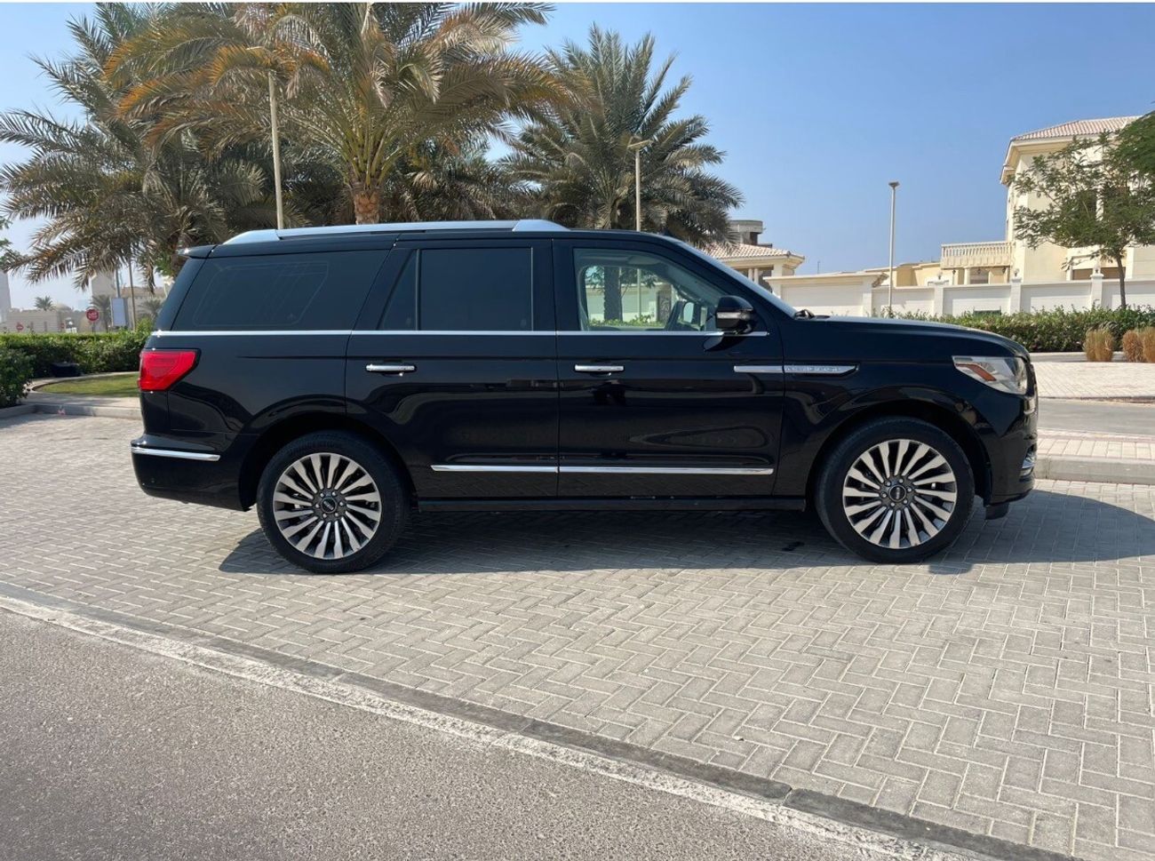 لينكولن نافيجاتور Presidential 3.5L