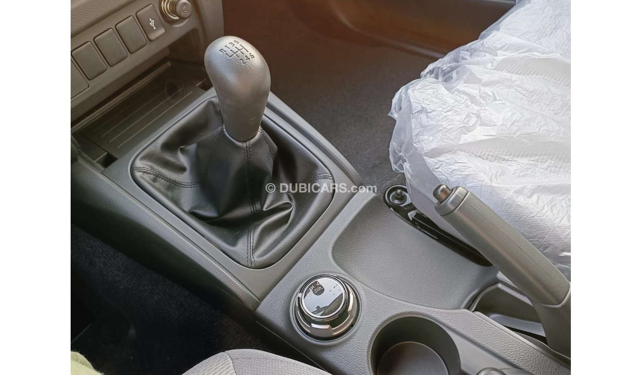 Mitsubishi L200 GLX 2.5L Diesel / M/T / 4WD / Black Rims / Steering Vol Control (Code # L2DDB)