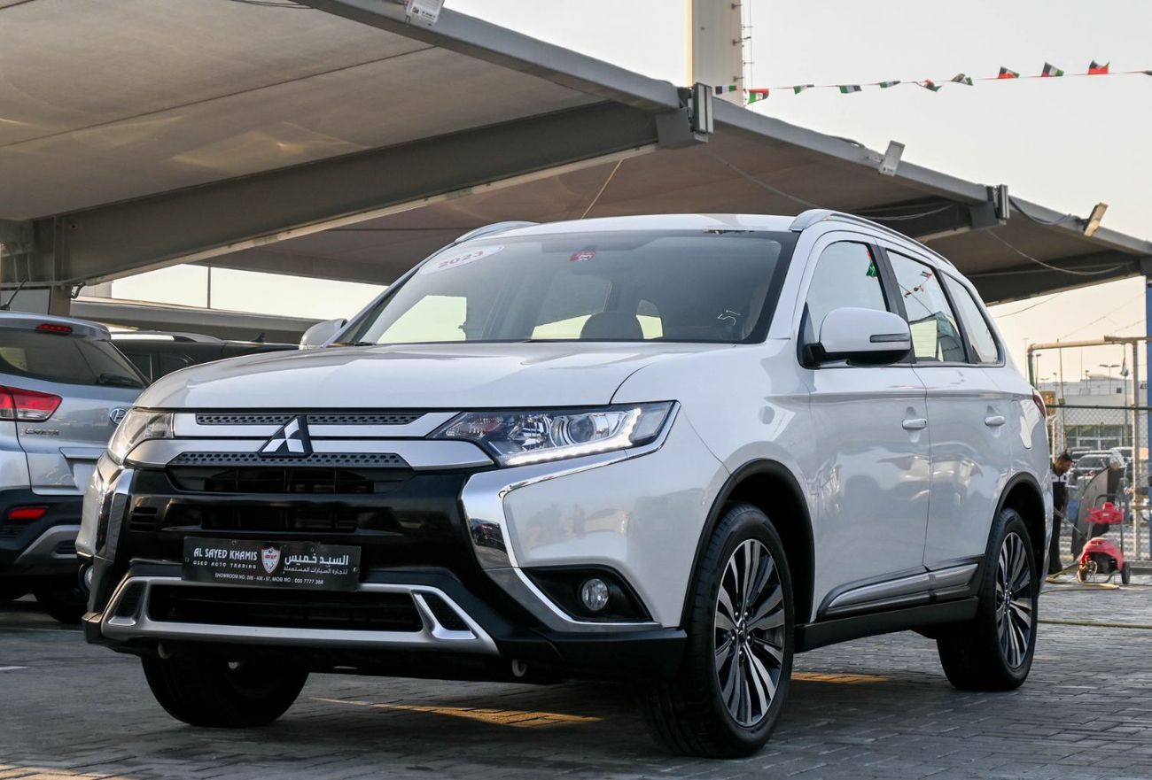 ميتسوبيشي آوتلاندر ميتسوبيشى أوتد لاندر- 2023- خليجى-4WD - 4V بدون حوادث - بمحرك 2.4 - بحاله ممتازه
