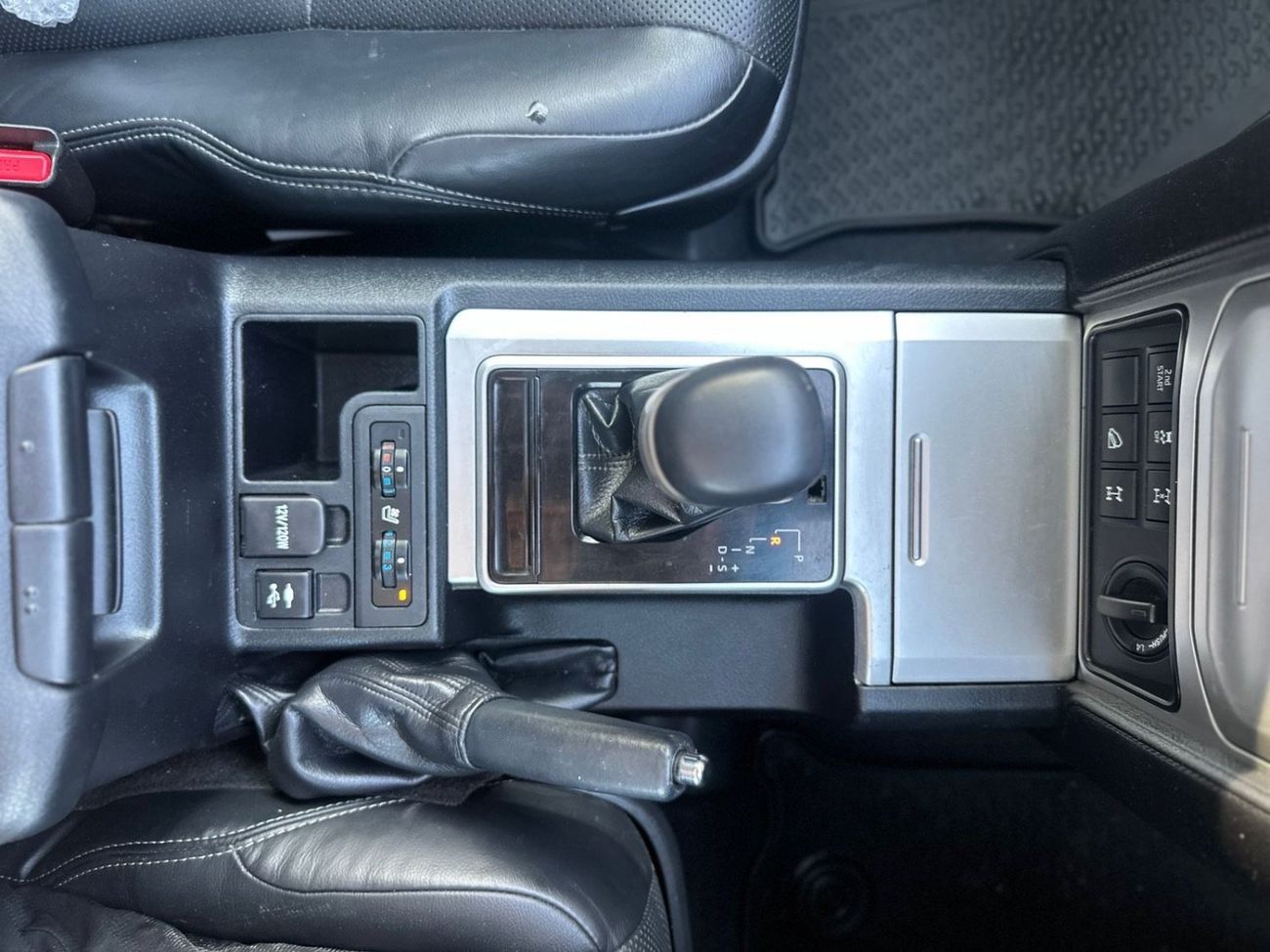 Toyota Prado 2019 VXL RHD Full Option Top Of The Range Very Clean and Perfect Condition