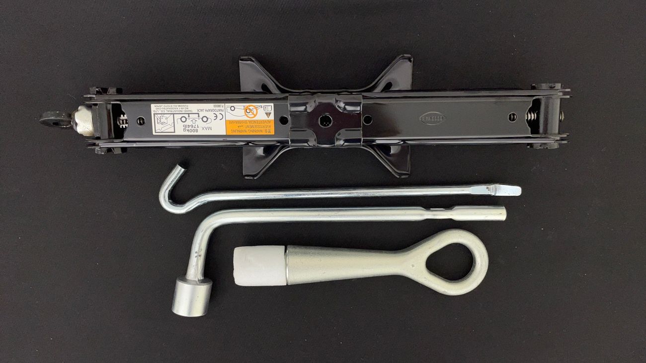 ميتسوبيشي لانسر GLX LOW 1.6 | بدون دفعة مقدمة | اختبار القيادة في المنزل