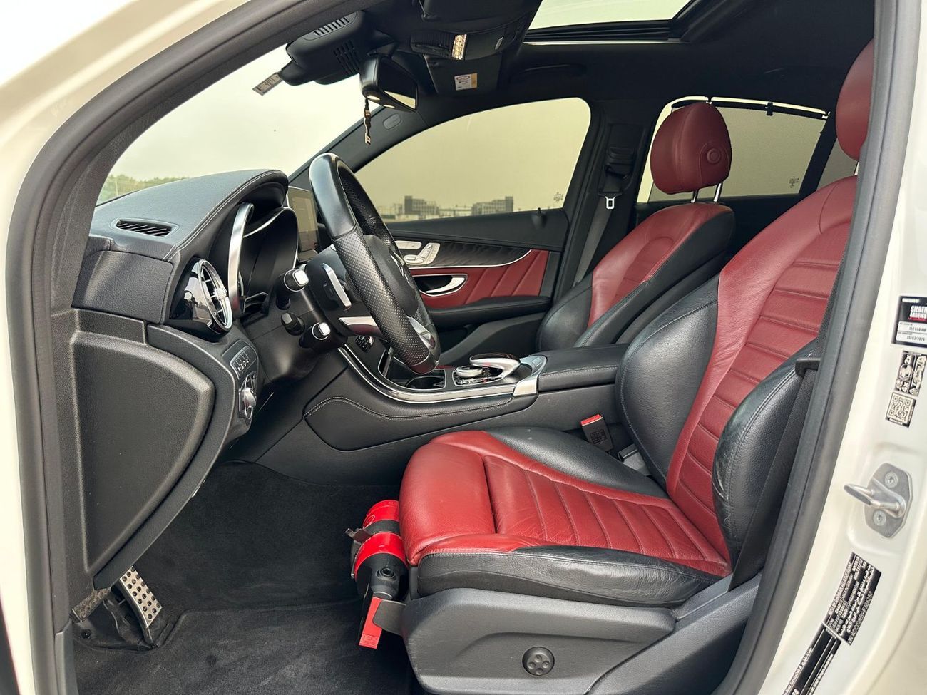 Mercedes-Benz GLC 43 AMG 4MATIC 3.0L (362 HP) MERCEDES GLC-43 2018 GCC ORGINAL PAINT // ACCIDENT FREE // PERFECT CONDITION