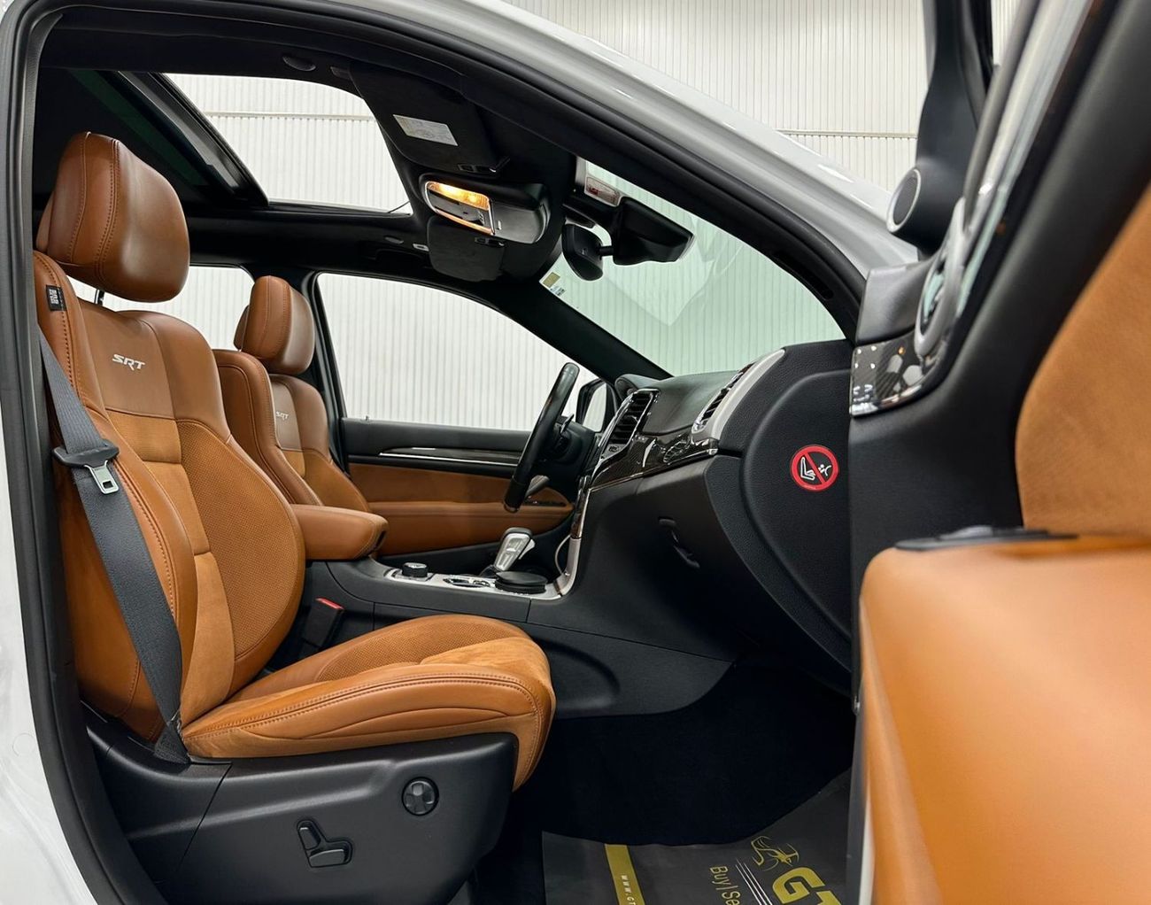 Jeep Grand Cherokee 2019 Jeep Grand Cherokee SRT, November 2024 Jeep Warranty, Full Jeep Service History, Low Kms, GCC