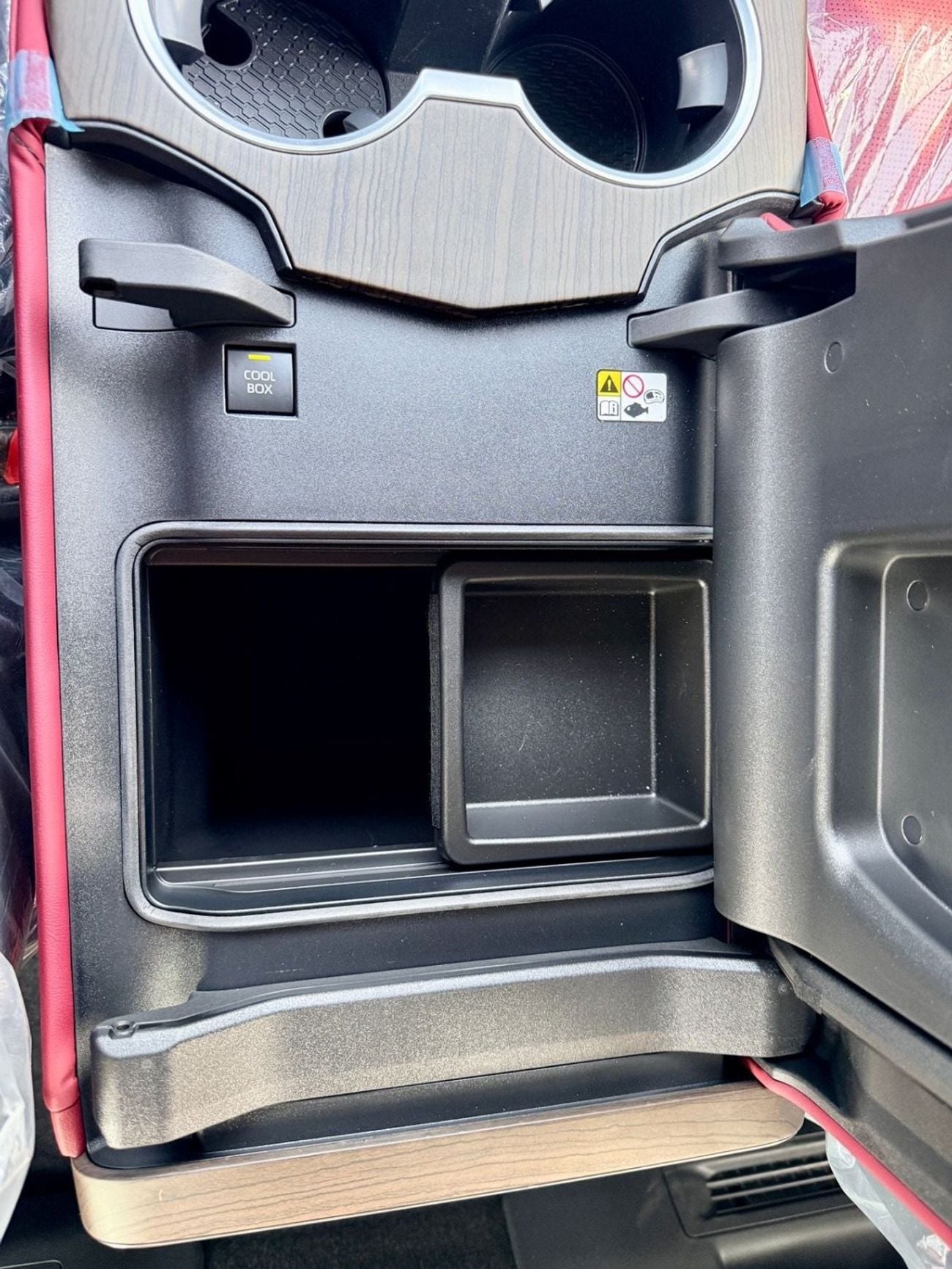 تويوتا لاند كروزر TOYOTA Land Cruiser VXR 3.5 Full option 2026 GCC