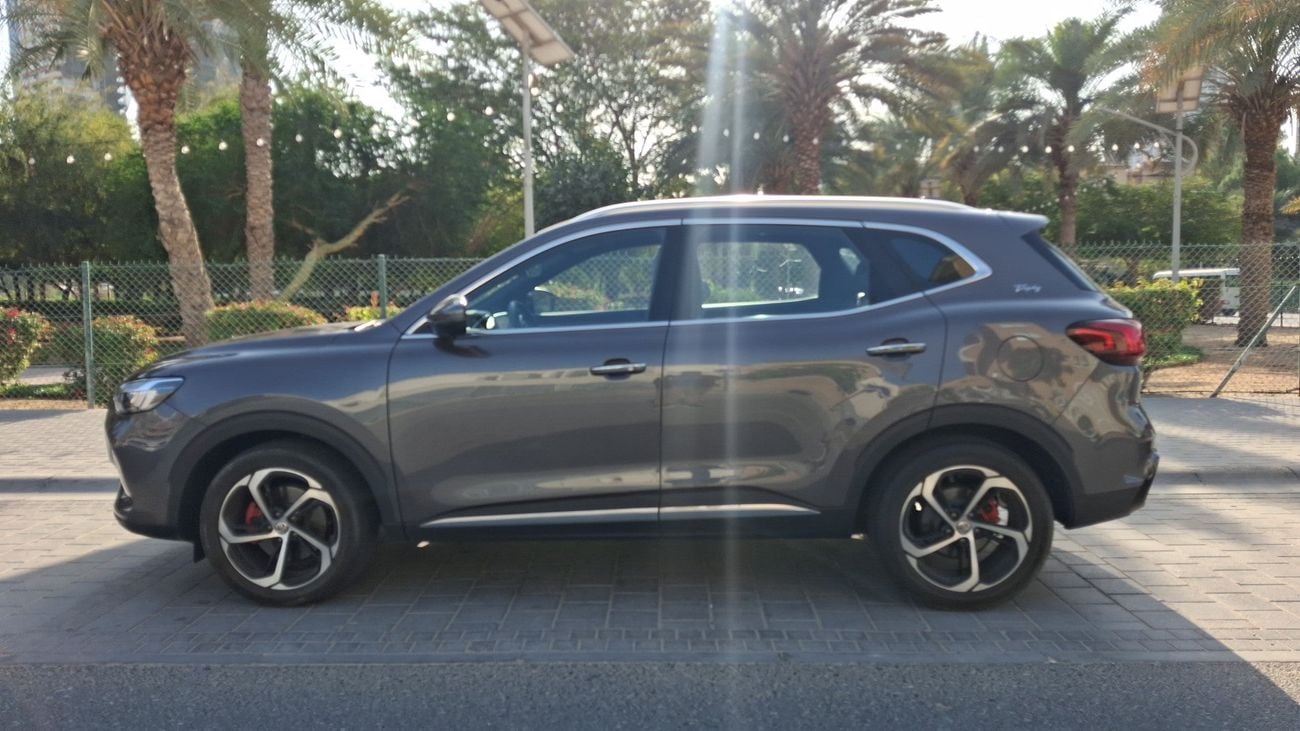 أم جي HS LUXURY TROPHY 2 | بدون دفعة مقدمة | اختبار القيادة في المنزل