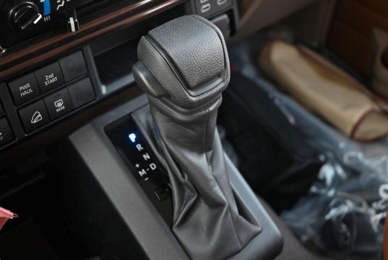 Toyota Land Cruiser 70 SDLX V6 4.0L PETROL 4WD 5-SEATER AUTOMATIC