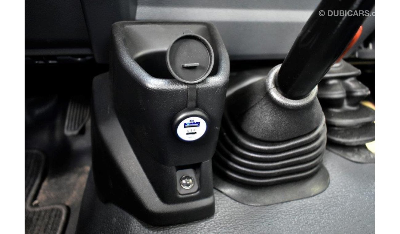 Toyota Land Cruiser Pick Up 79 Single Cab Pickup Limited V8 4.5L 4WD Turbo Diesel Manual Transmission