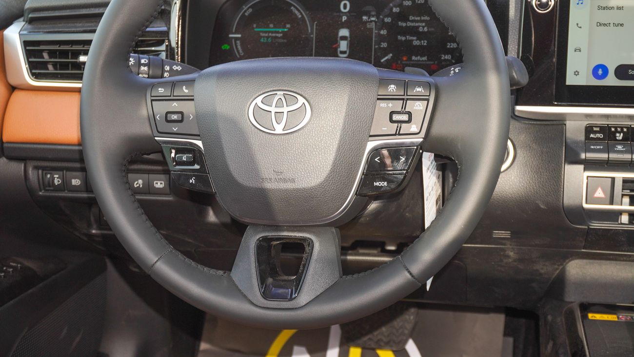 Toyota Camry Lumiere 2.5L HEV